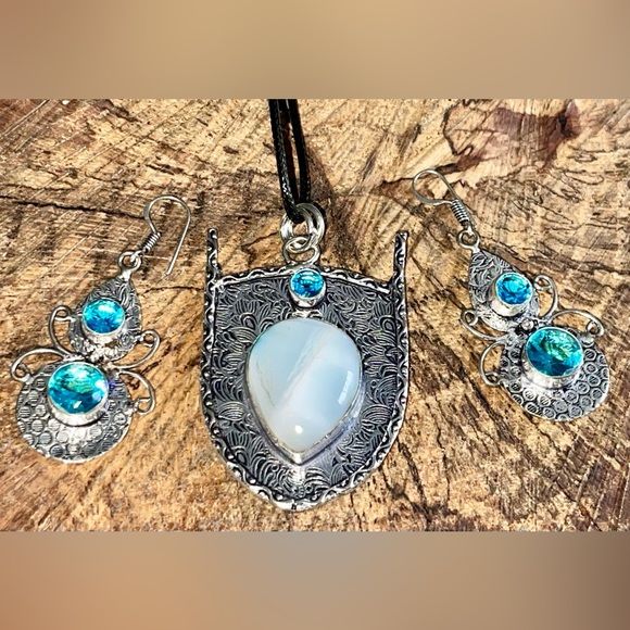 Caribbean Larimar Pendant & Earrings - Picture 5 of 8